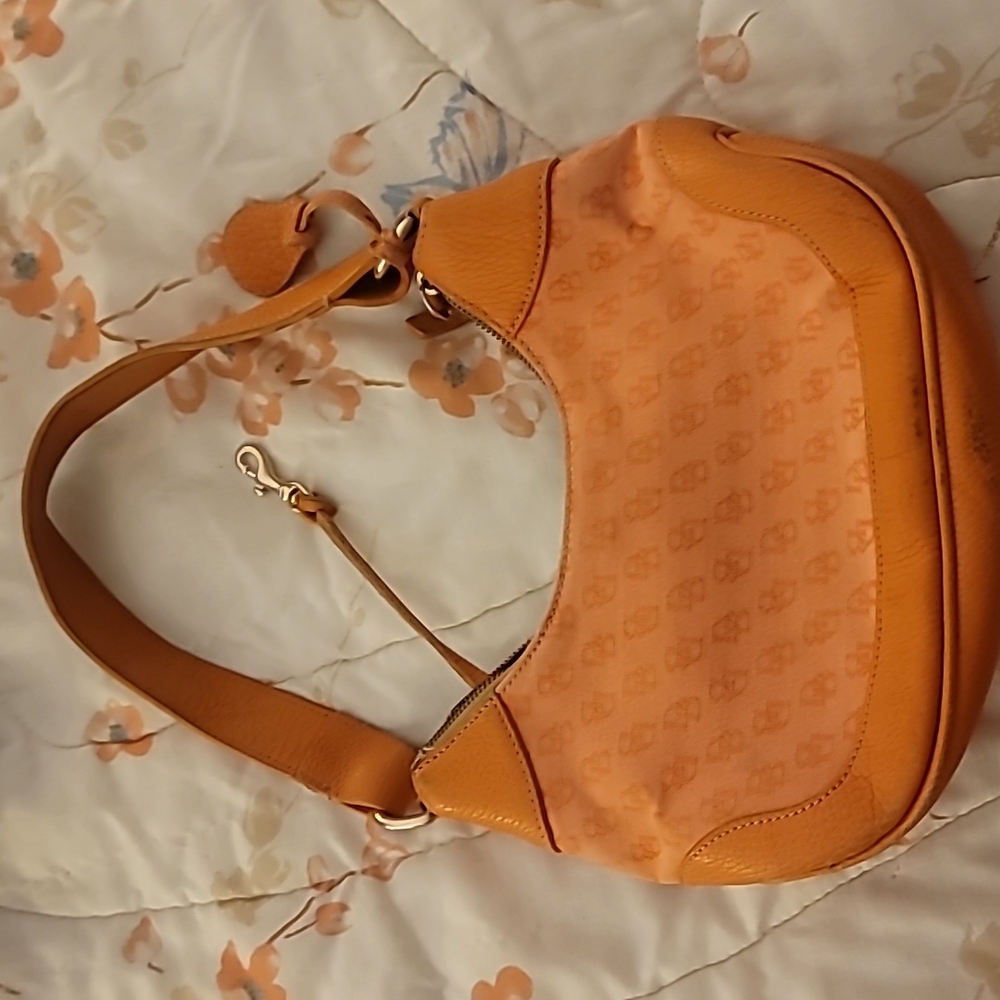 Dooney and bourke handbag
